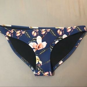 Muxilove neoprene floral swim bottoms Size Large
